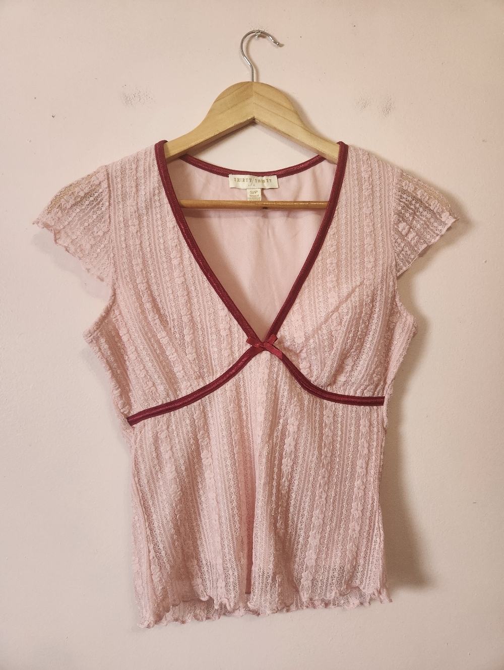 Thirty / Thirty L.A. Pink Lace Cap Sleeve Top Satin Trim Bow Size S EUC Coquette